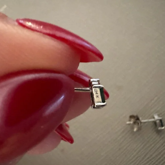 Diamond and Emerald dainty stud earrings - Picture 3 of 4